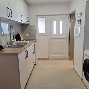  Apartamento Yard - By Ronaldo