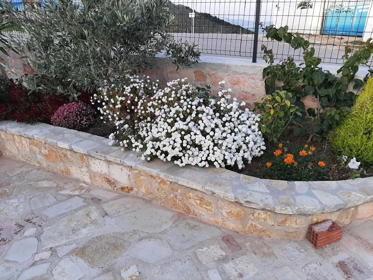Villas Ermali Ksamil 0*,  Albánia